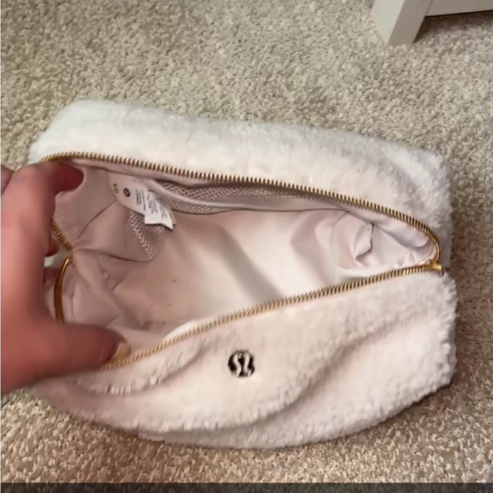Lululemon Athletica White Cosmetic Bag Sleek Design